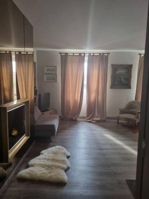 L'Ourse, Epinal,Tres Bel Appartement Quartier Port Luaran gambar